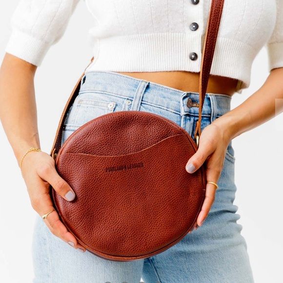 Portland Leather Large Circle Crossbody Bag - Picture 3 of 6